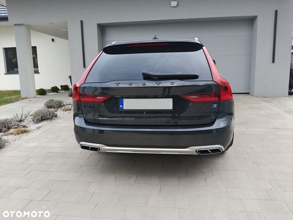 Volvo V90 D5 SCR AWD Momentum Pro - 6