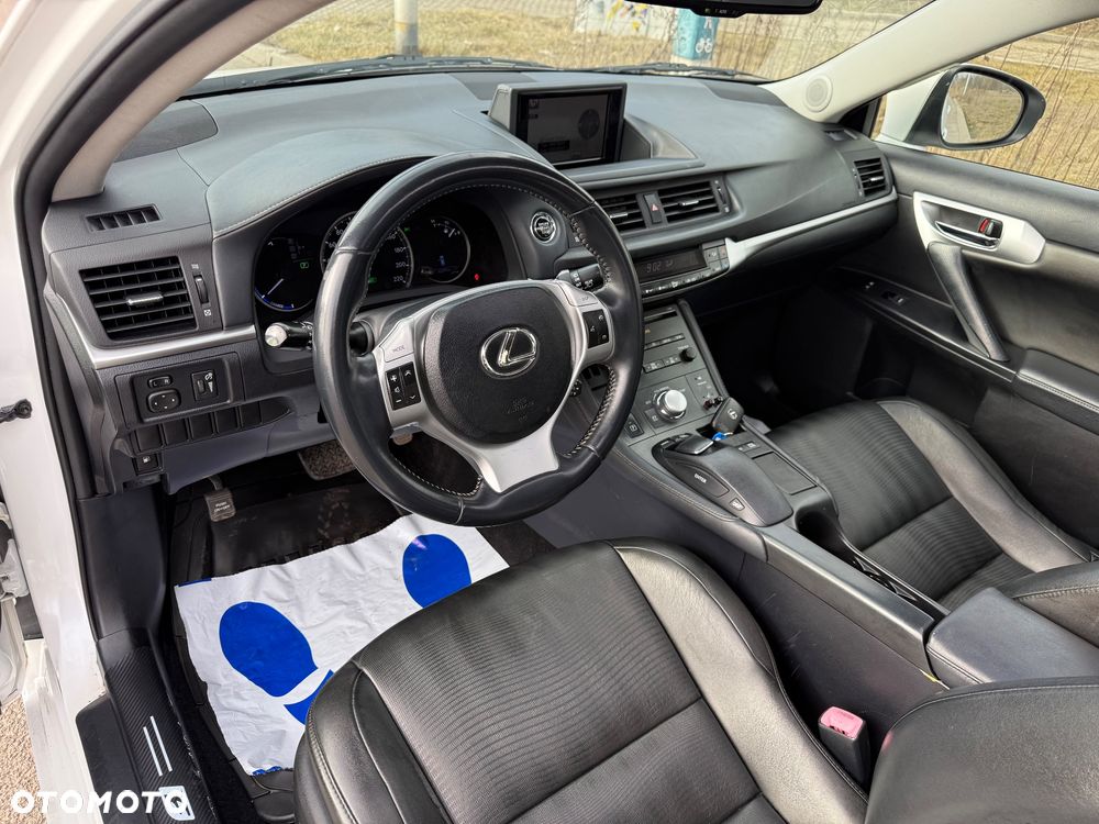 Lexus CT - 36