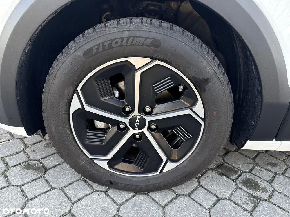 Kia Niro 1.6 GDI Hybrid M - 19