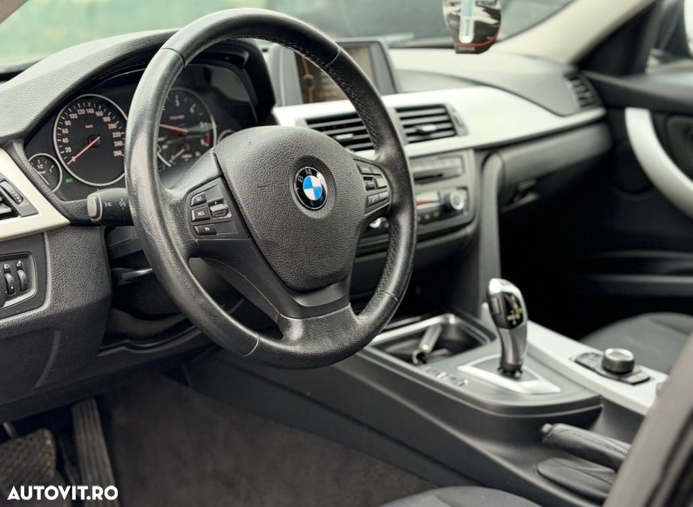 BMW Seria 3 320d xDrive Aut. - 7