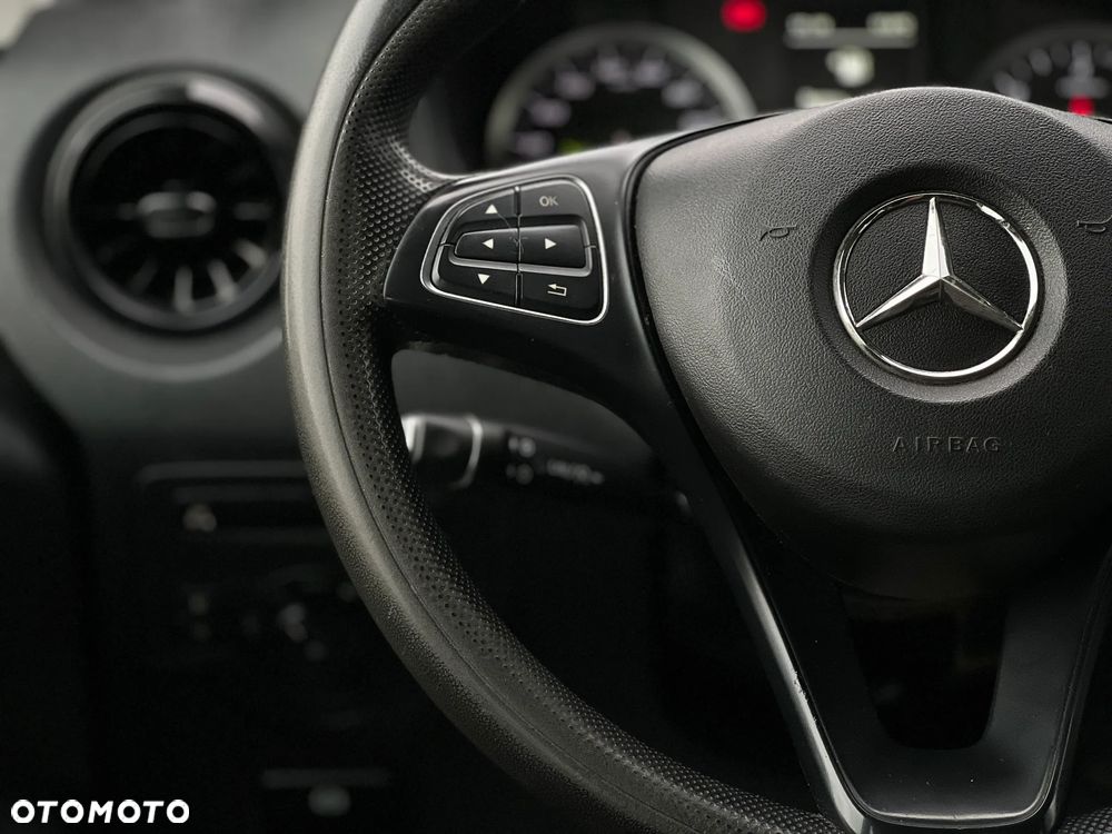 Mercedes-Benz Vito - 17