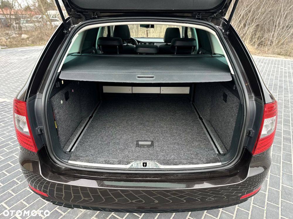 Skoda Superb 2.0 TDI Active DSG - 18