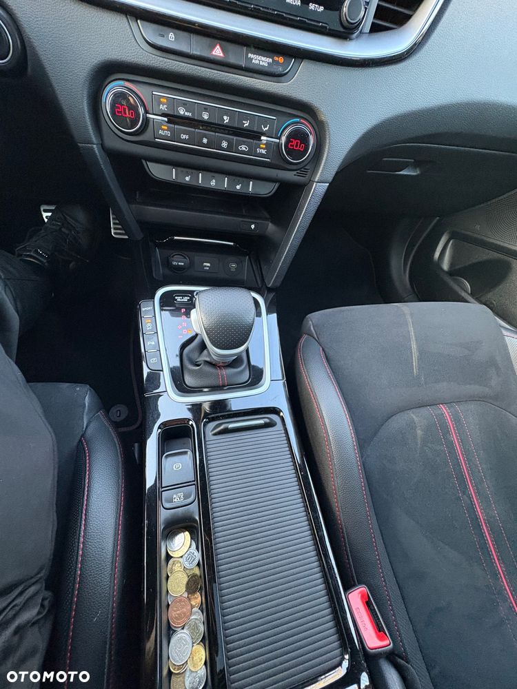 Kia ProCeed 1.5 T-GDI DCT7 OPF GT LINE - 19