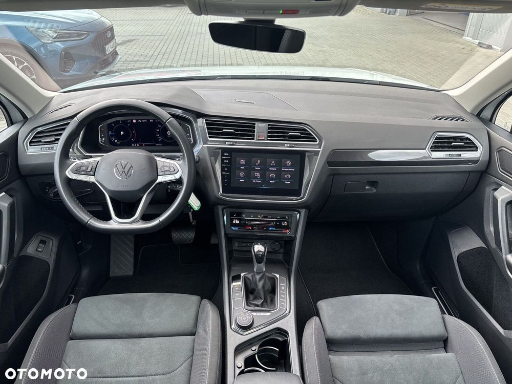 Volkswagen Tiguan - 16
