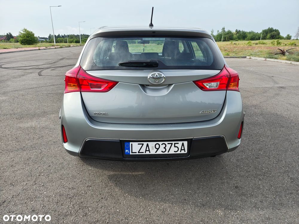 Toyota Auris 1.33 Dual-VVT-i Edition - 7
