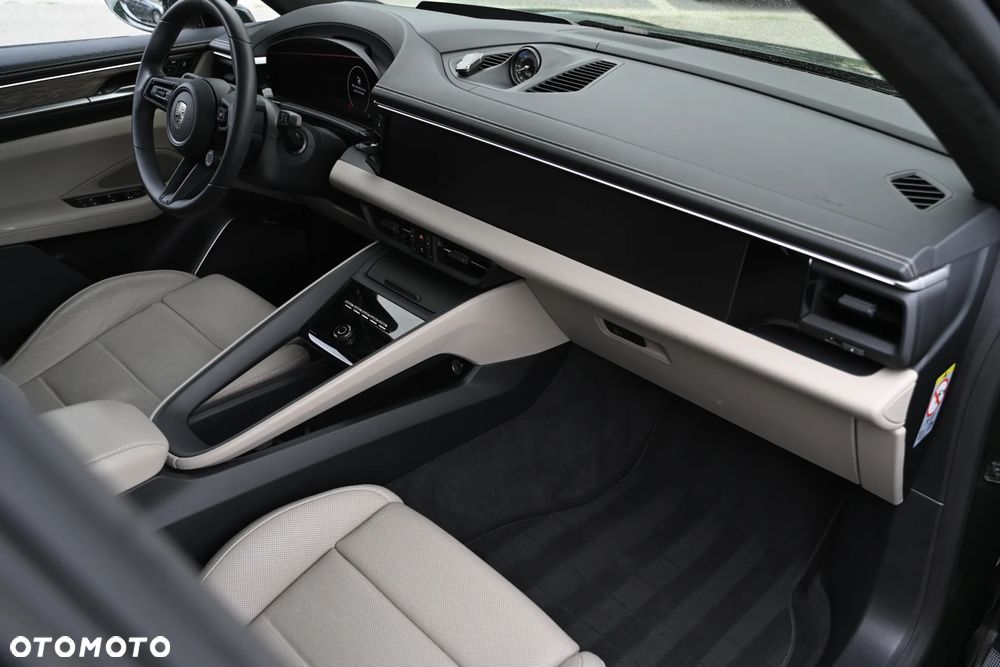 Porsche Macan Turbo 100kWh - 37