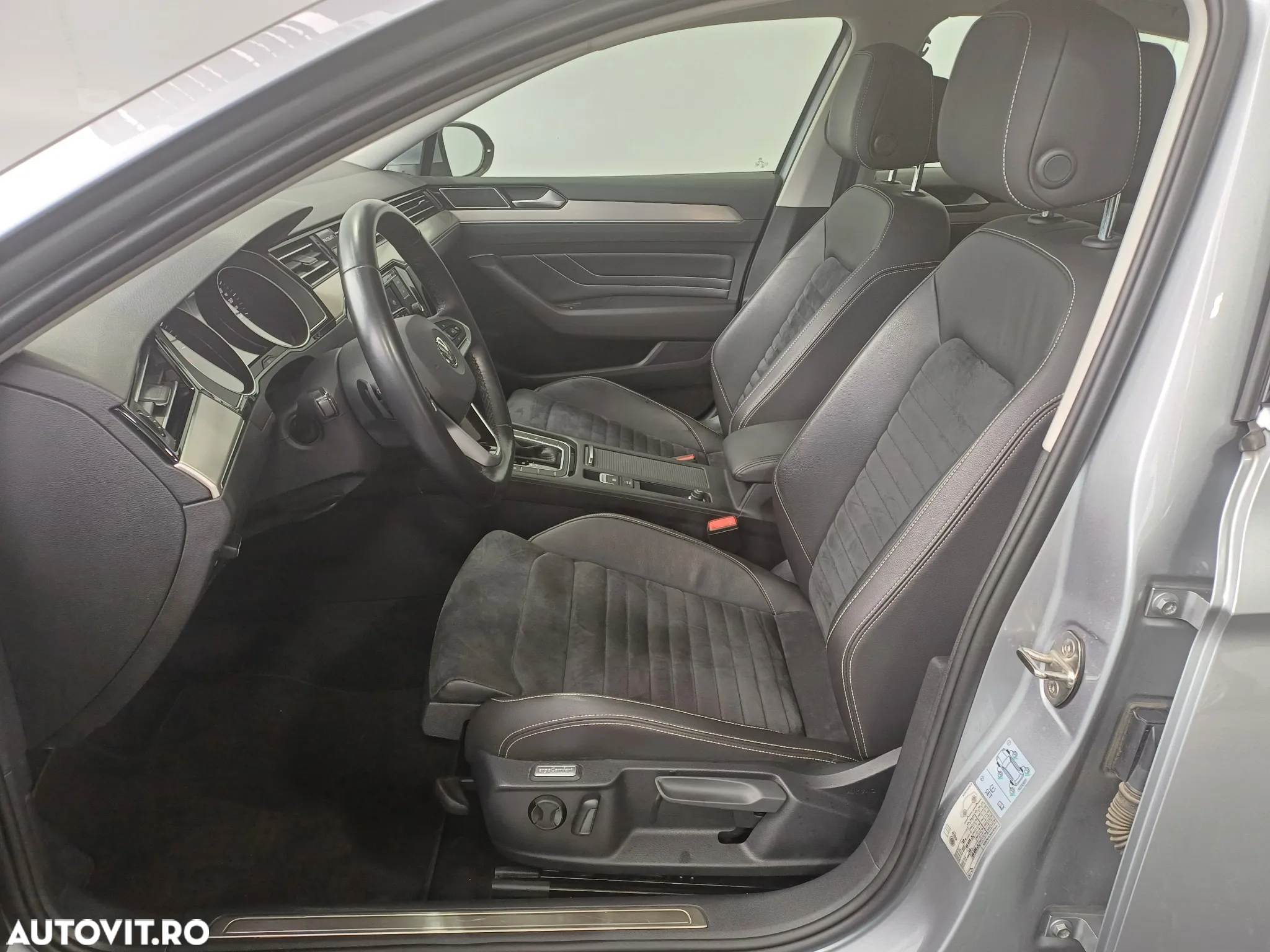 Volkswagen Passat 2.0 TDI DSG Highline - 5
