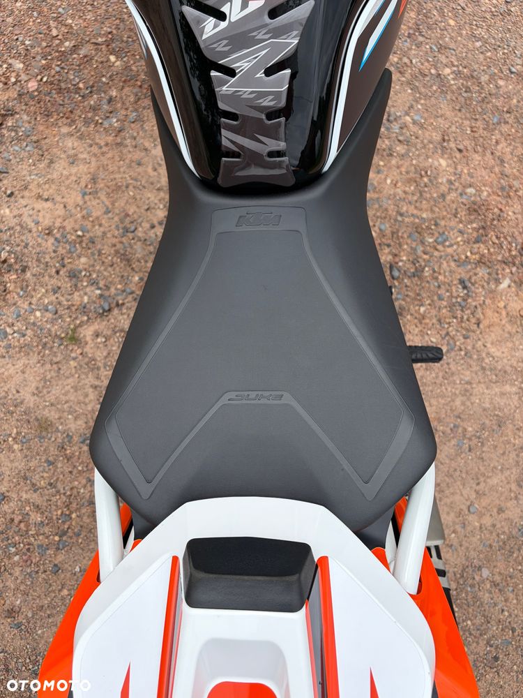 KTM Duke 125 - 14