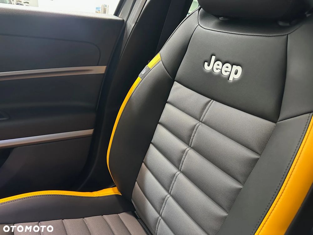 Jeep Avenger 1.2 T3 mHEV The North Face 4xe eDCT6 - 17