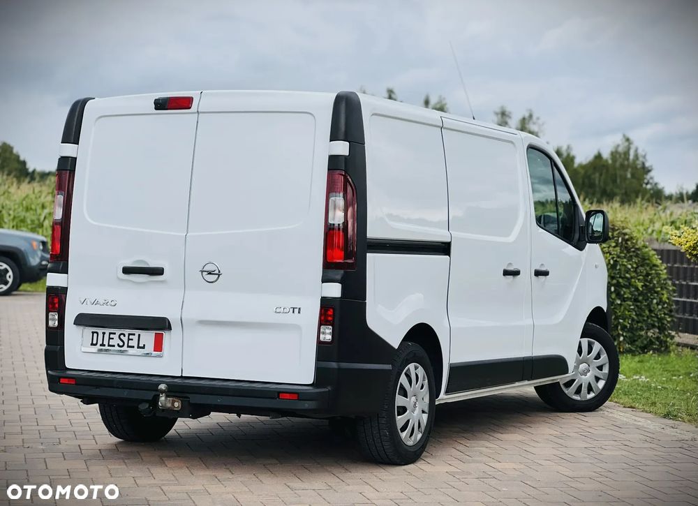 Opel Vivaro - 17