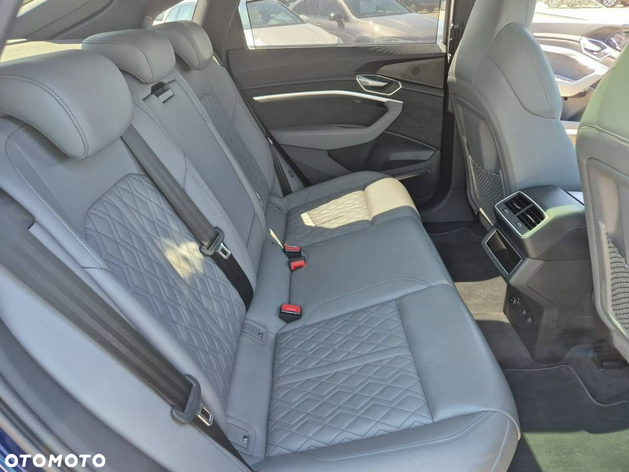 Audi e-tron - 25