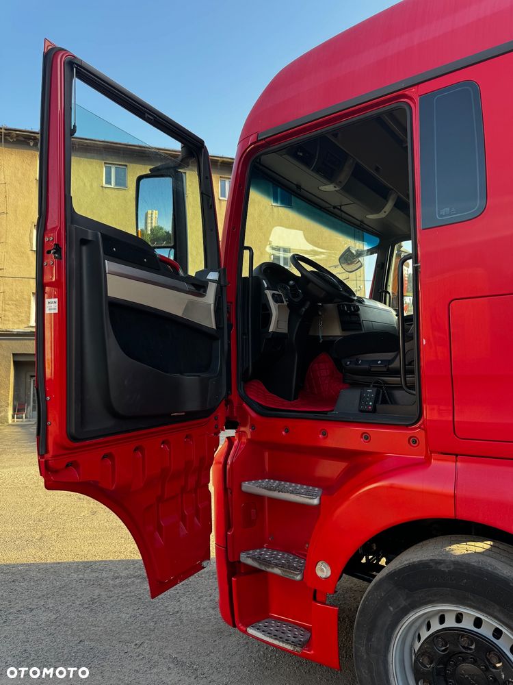 MAN TGX - 28