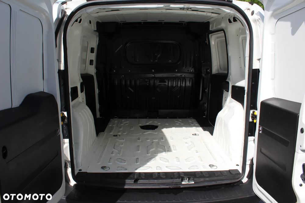 Fiat Doblo - 12