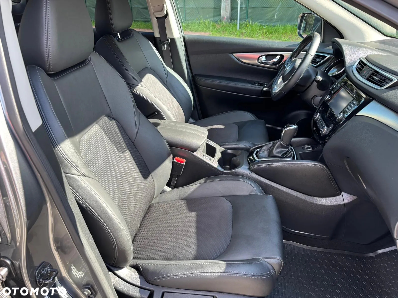 Nissan Qashqai 1.2 DIG-T Xtronic 360 - 10
