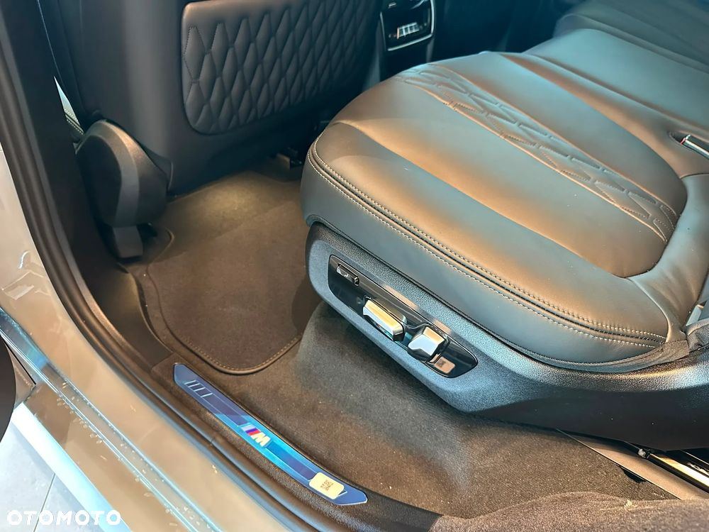BMW X7 xDrive40d mHEV M Sport Edition sport - 27