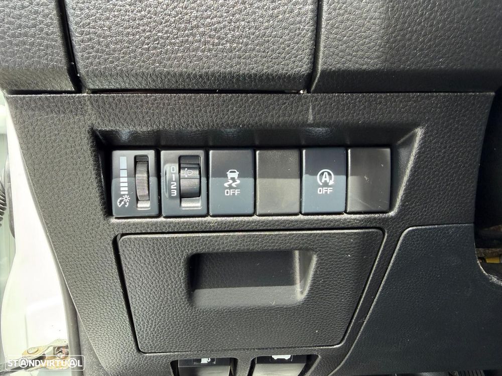 Isuzu D-Max 1.9 Ddi CD 4WD LSE - 19