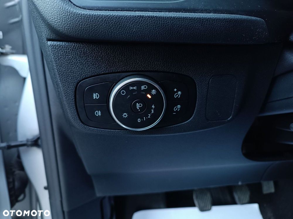 Ford Focus - 25