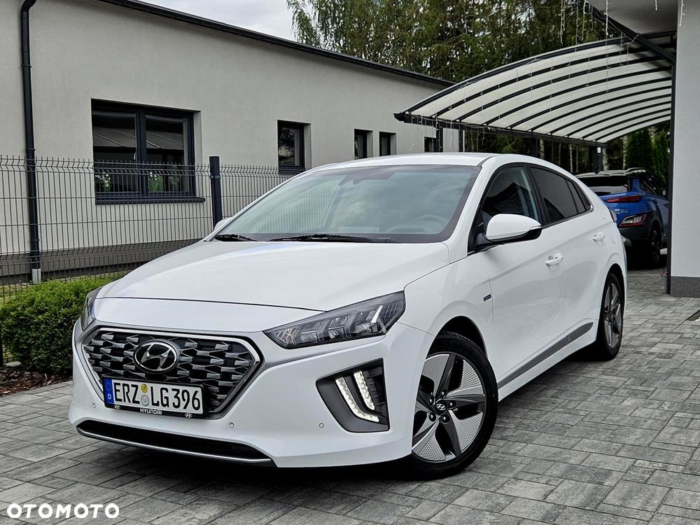 Hyundai IONIQ 1.6 GDI Premium - 4