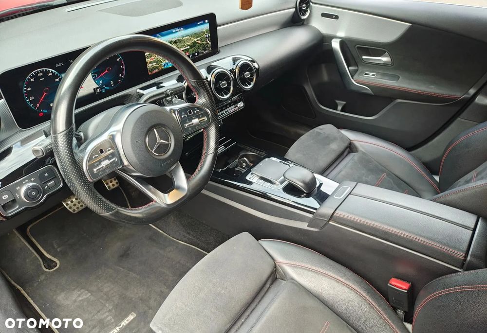 Mercedes-Benz Klasa A 220 4-Matic 7G-DCT - 4