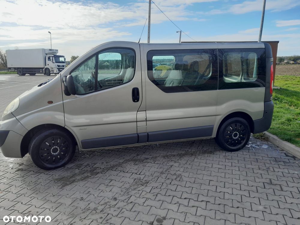 Opel Vivaro - 3