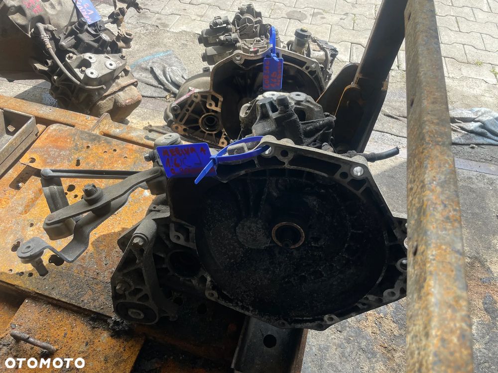 SKRZYNIA BIEGÓW OPEL CORSA C /MERIVA A R90400206 1.6 - 5