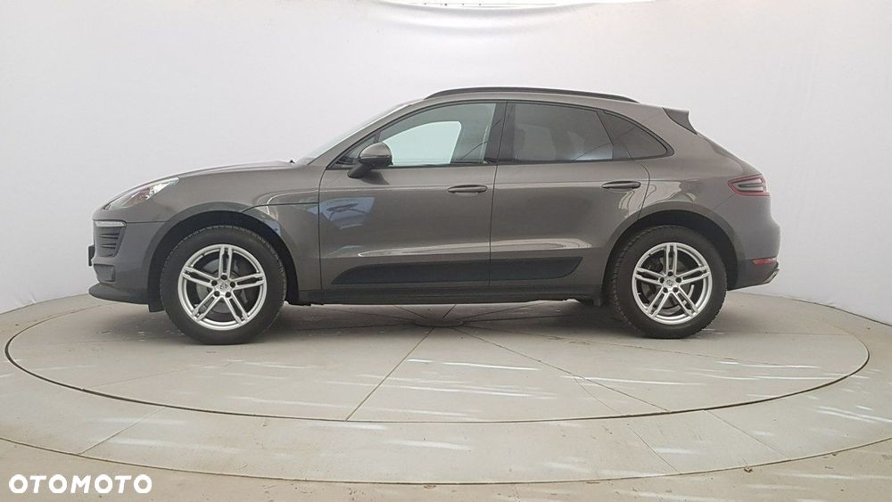 Porsche Macan - 4