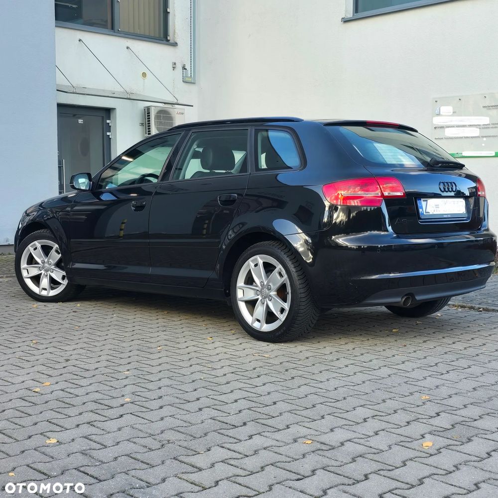 Audi A3 1.6 TDI Attraction - 1