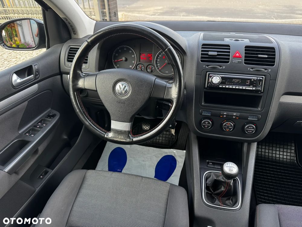 Volkswagen Golf 1.6 Goal - 16