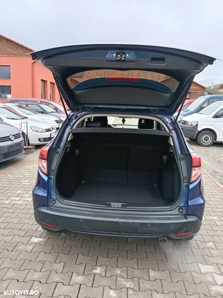 Honda HR-V 1.5 i-VTEC 4x2 CVT Elegance - 10