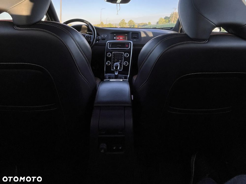 Volvo S60 - 17