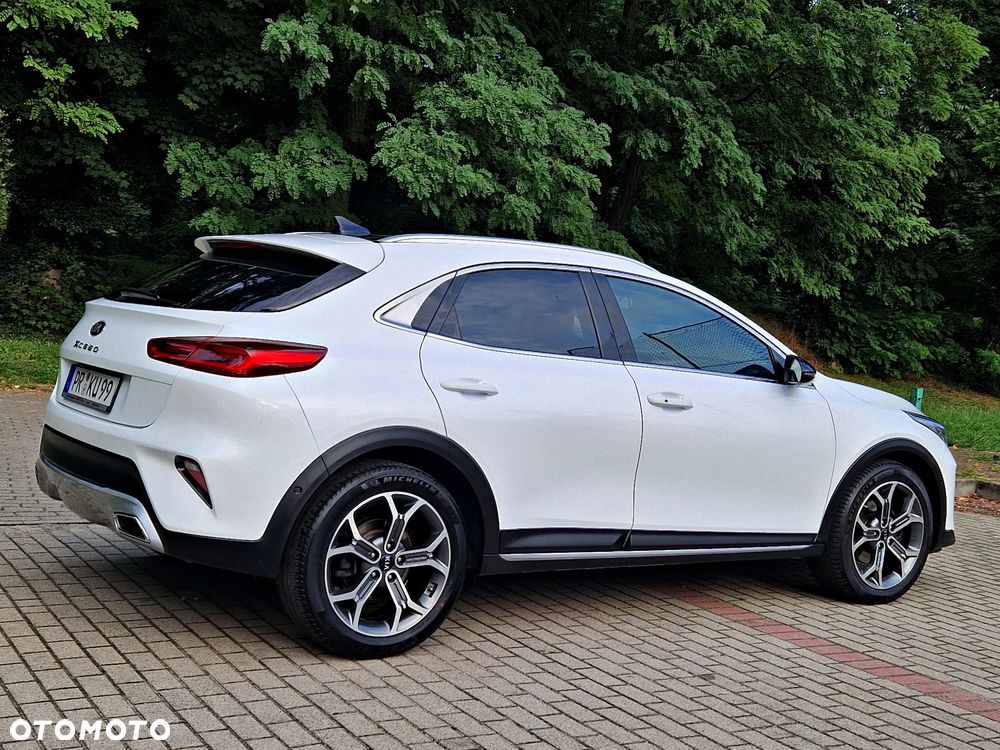Kia XCeed - 8