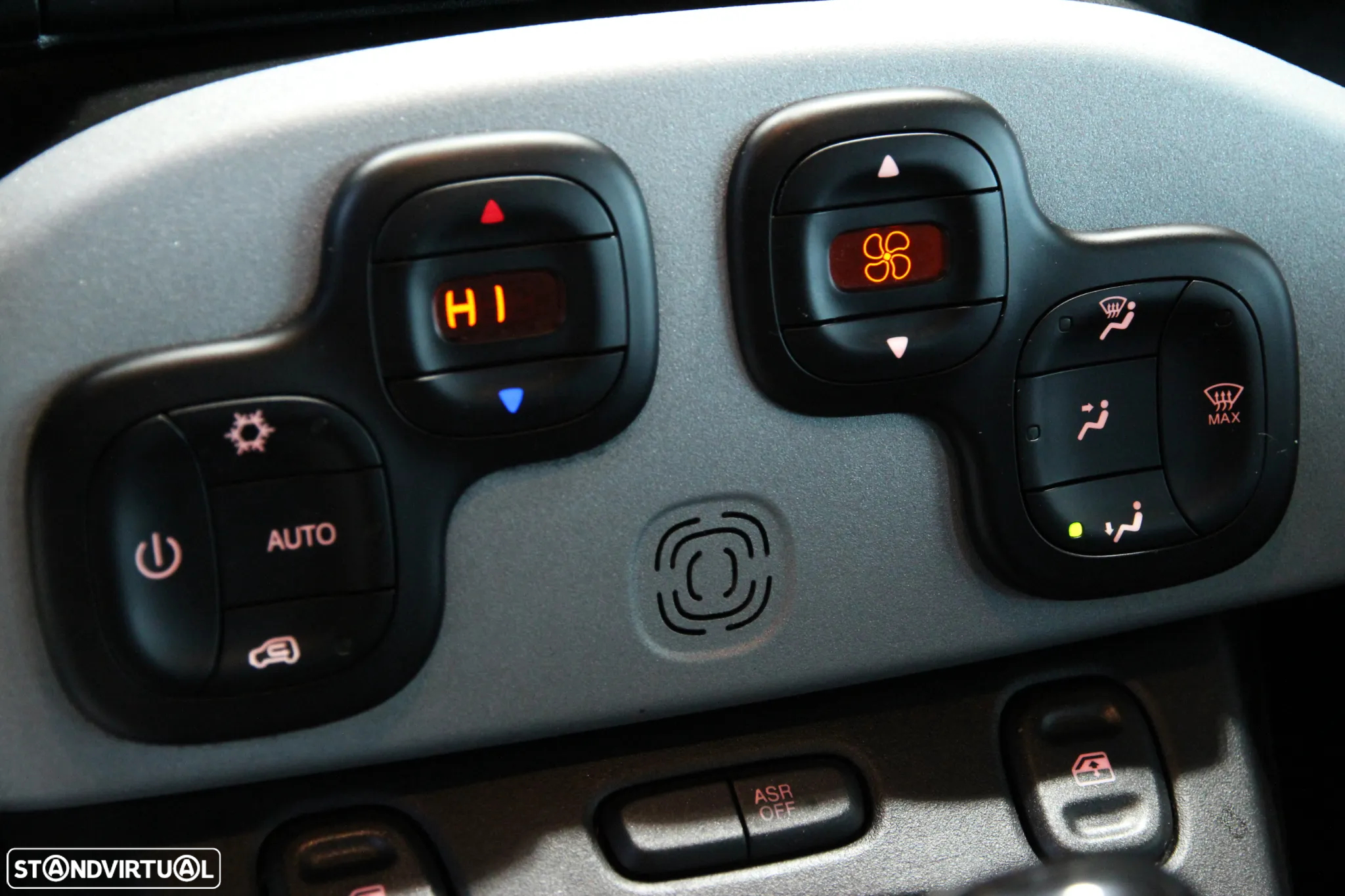 Fiat Panda 1.0 Hybrid Cross - 12