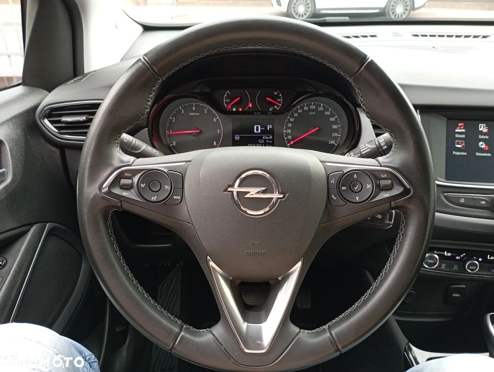 Opel Crossland X 1.2 T GPF Enjoy S&S - 11