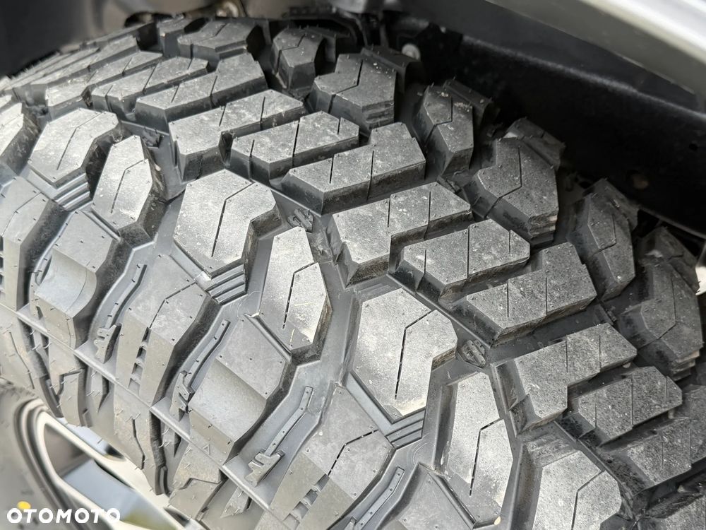 Jeep Wrangler - 8