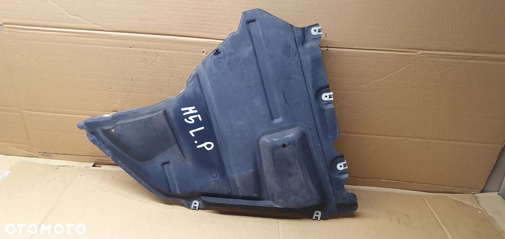 Osłona płyta pod zderzak podwozia lewy przód BMW M5 G30 F90 8065821 - 1
