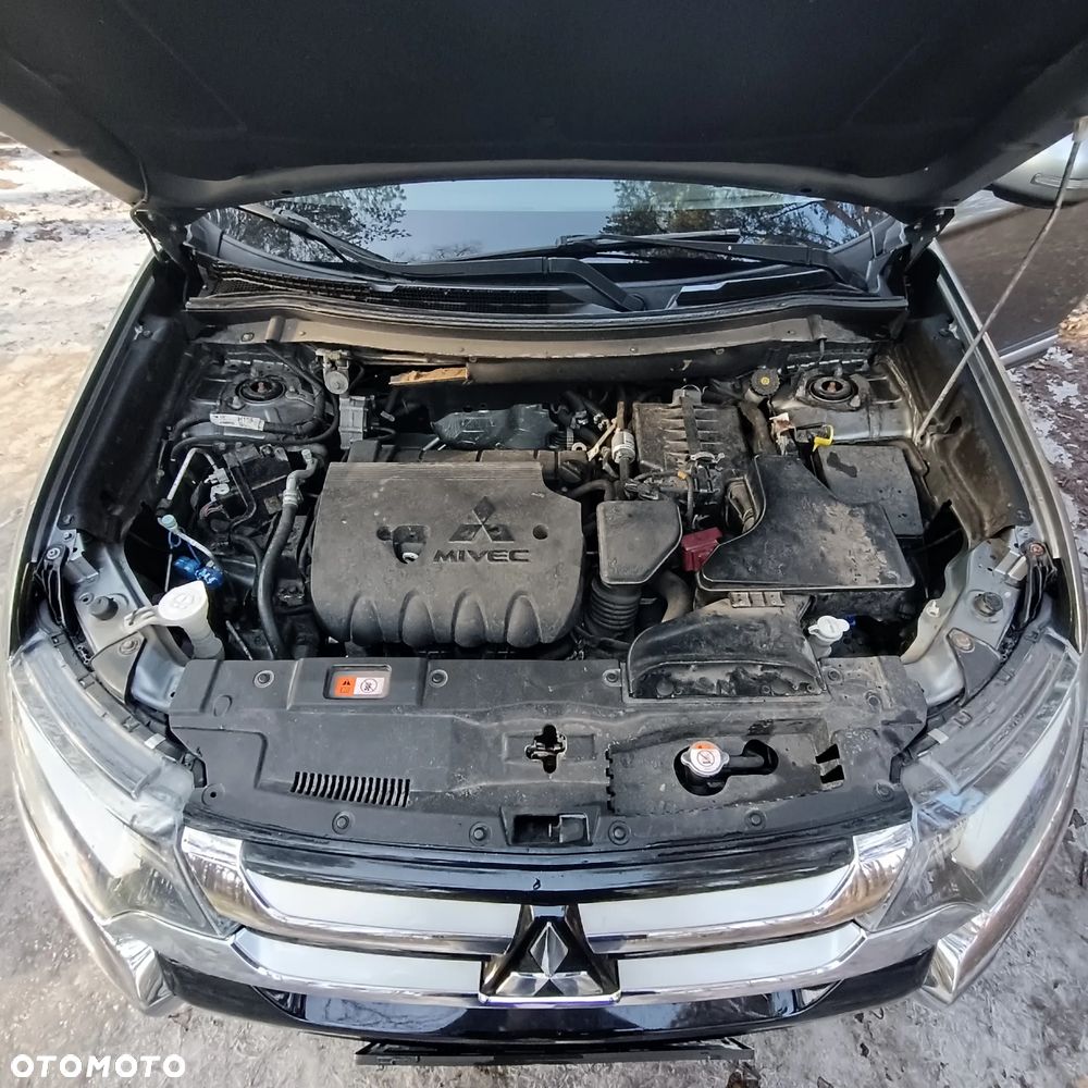 Mitsubishi Outlander 2.0 2WD - 12