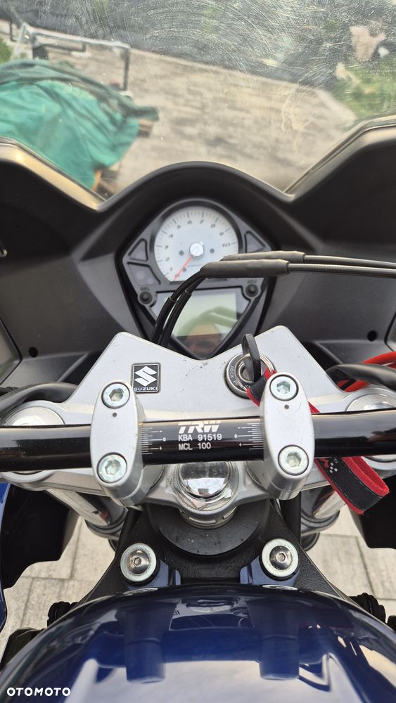 Suzuki SV - 11