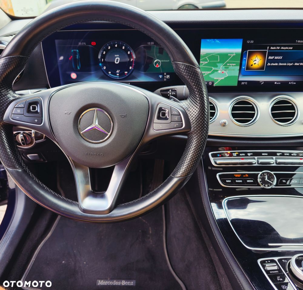 Mercedes-Benz Klasa E 400 4-Matic 9G-TRONIC - 12