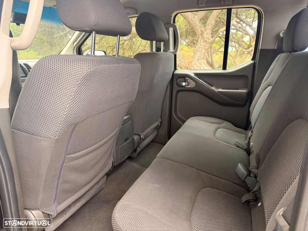 Nissan Pick Up 2.5 TD CD Navara Sport - 17