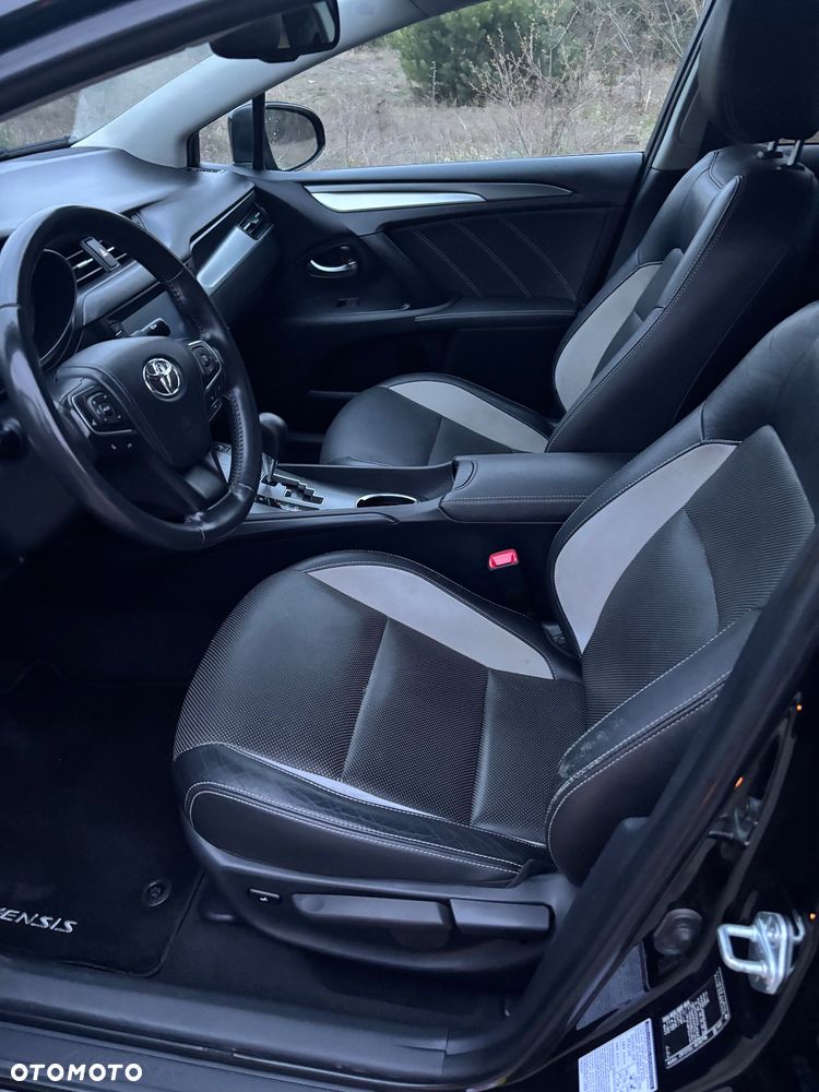 Toyota Avensis 2.0 Premium MS - 11