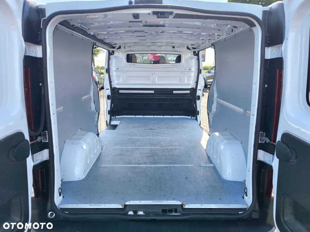 Opel Vivaro - 12
