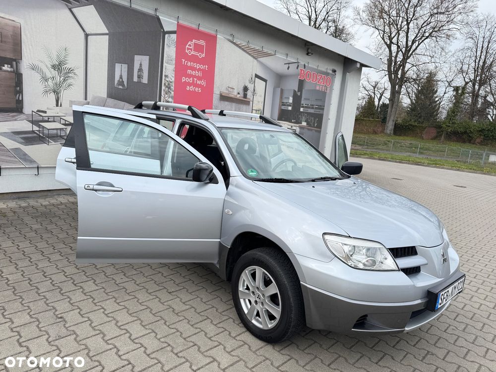 Mitsubishi Outlander - 26