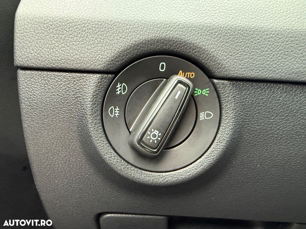 Skoda Octavia Combi Diesel 1.6 TDI Ambition - 23