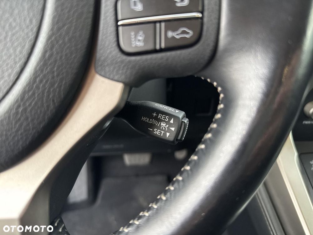 Lexus NX 300h Business Edition AWD - 16