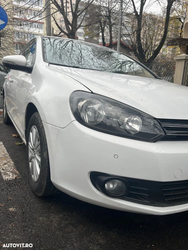 Volkswagen Golf - 11