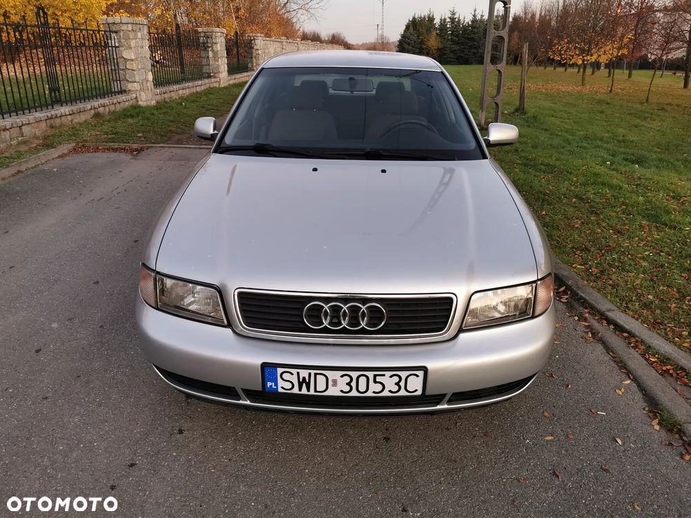 Audi A4 Limousine - 6