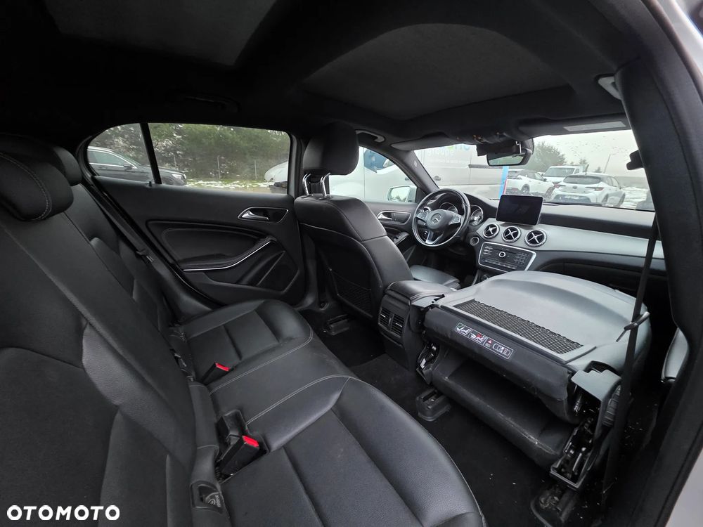 Mercedes-Benz GLA 220 d 4Matic 7G-DCT Activity Edition - 23