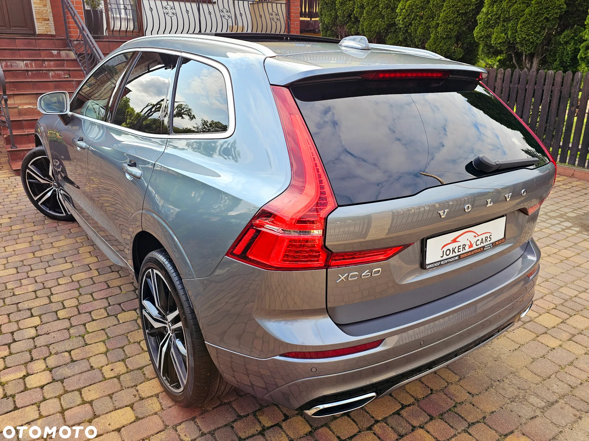 Volvo XC 60 D5 AWD Geartronic RDesign - 22