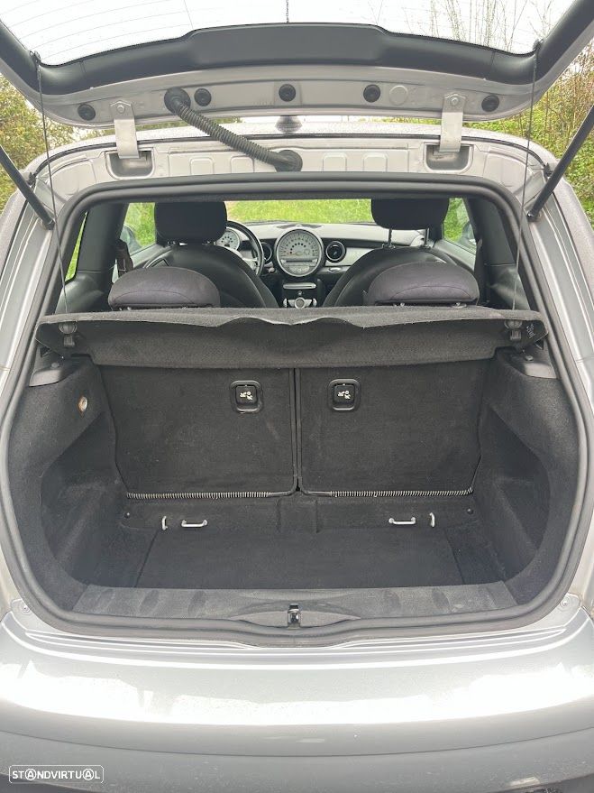 MINI 3 Portas Cooper D - 10