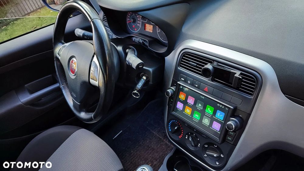 Fiat Grande Punto Actual 1.2 8V Estiva - 27